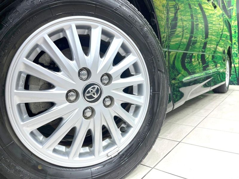 2015 Toyota Voxy DAA-ZWR80G (UW-6aae00200d91c)[16]
