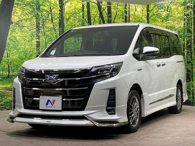 2018 Toyota Noah DAA-ZWR80W (UW-6aae0022a53e3)[29]