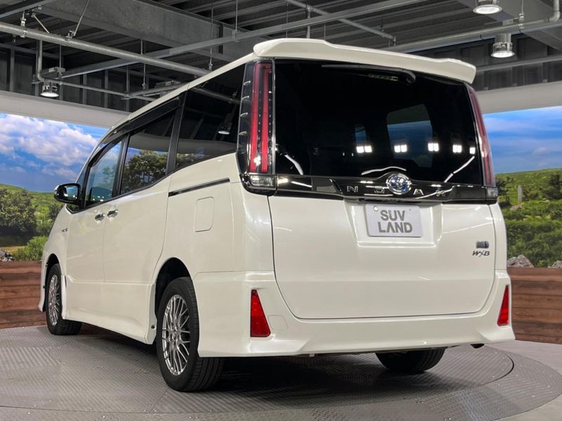 2018 Toyota Noah DAA-ZWR80W (UW-6aae0022cb59c)[11]