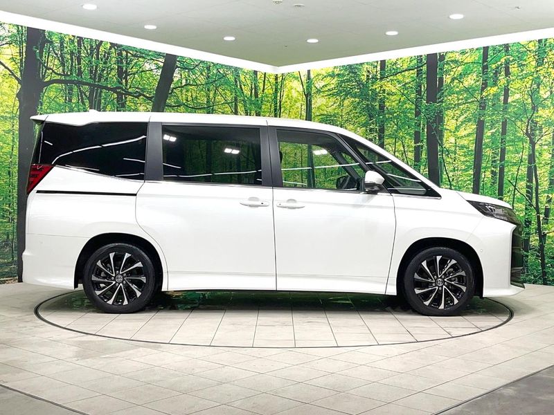 2023 Toyota Noah 6AA-ZWR90W (UW-6aae002d2a36e)[14]
