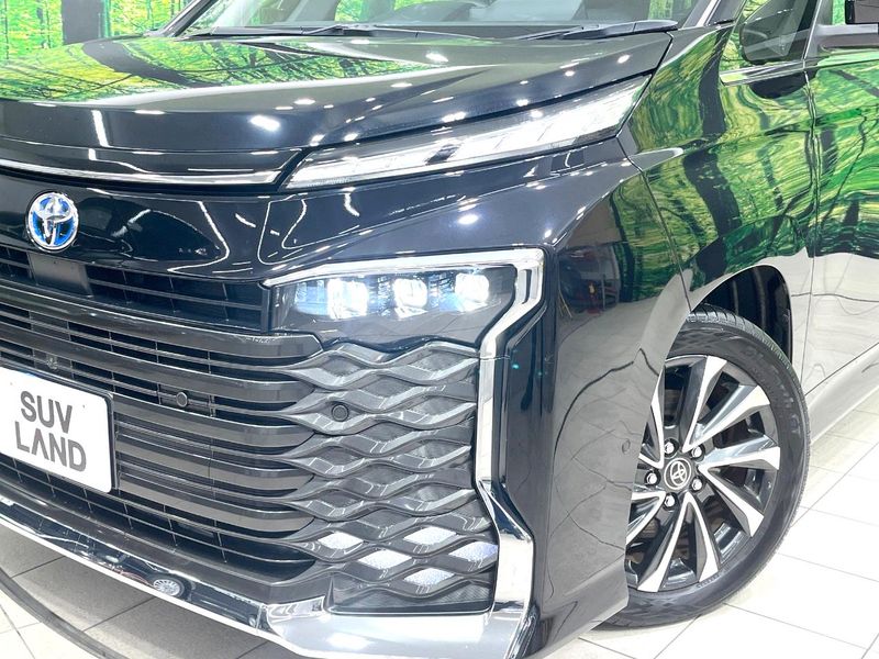 2023 Toyota Voxy 6AA-ZWR90W (UW-6aae002d3f2fa)[8]