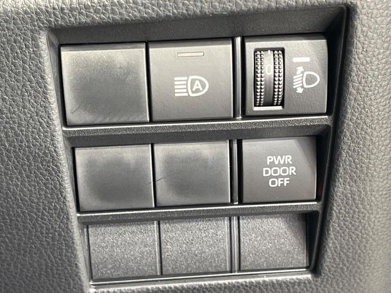 2026 Toyota Noah 6AA-ZWR90W (UW-6aae00352a524)[26]