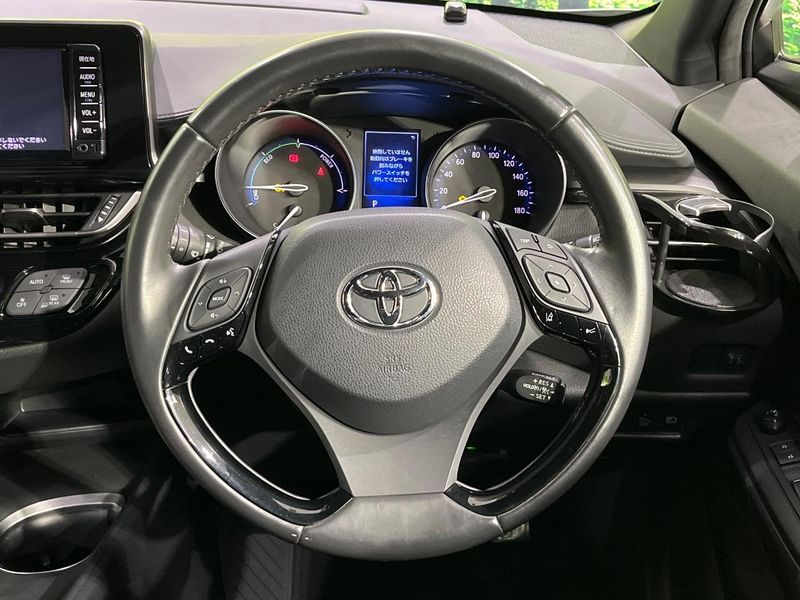 2017 Toyota C-HR DAA-ZYX10 (UW-6aae003bdff07)[27]