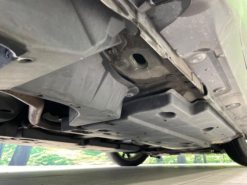 2018 Toyota C-HR DAA-ZYX10 (UW-6aae003dbda43)[21]