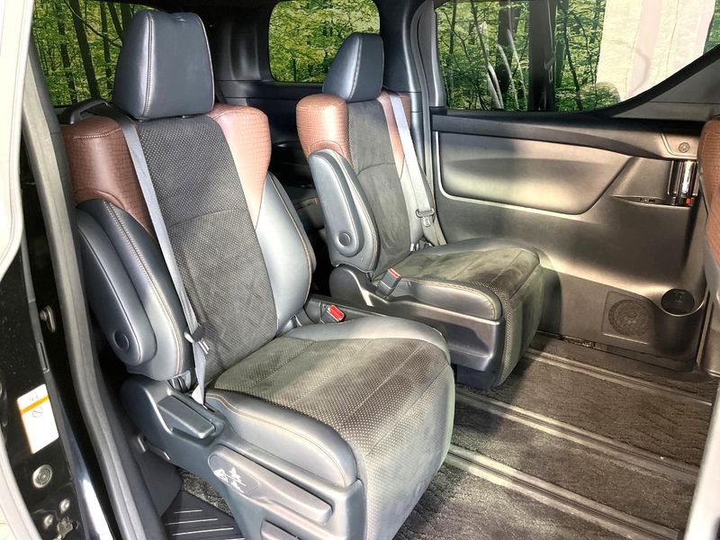 2017 Toyota Alphard DBA-AGH30W (UW-6aaf4d240a1c4)[22]