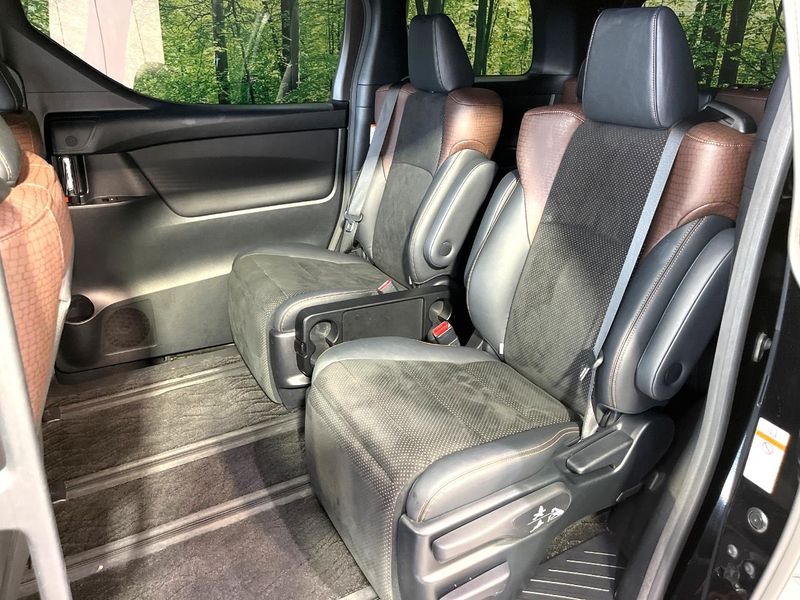 2017 Toyota Alphard DBA-AGH30W (UW-6aaf4d240a1c4)[25]