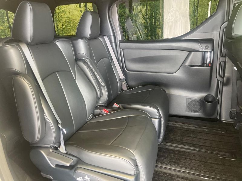 2021 Toyota Alphard 3BA-AGH30W (UW-6aaf4d2ddf921)[17]
