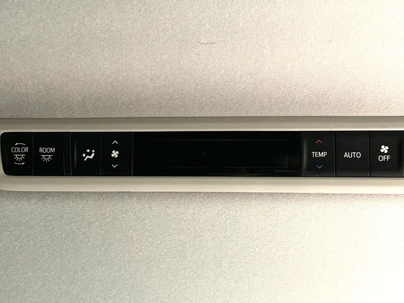 2021 Toyota Alphard 3BA-AGH30W (UW-6aaf4d3577054)[7]