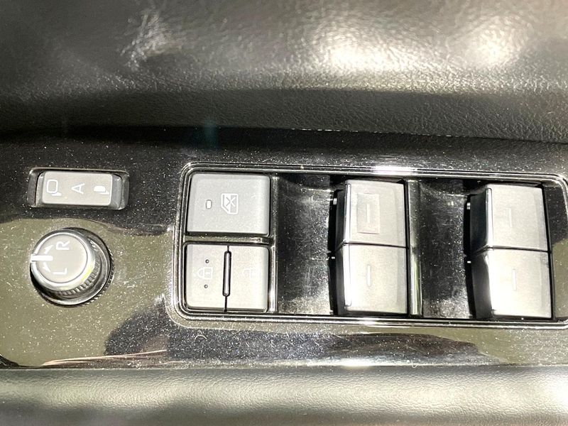 2021 Toyota Alphard 3BA-AGH30W (UW-6aaf4d3577054)[14]