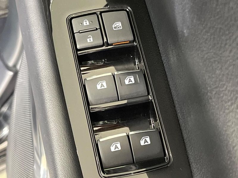 2019 Toyota Alphard DBA-AGH35W (UW-6aaf4d372bdeb)[14]