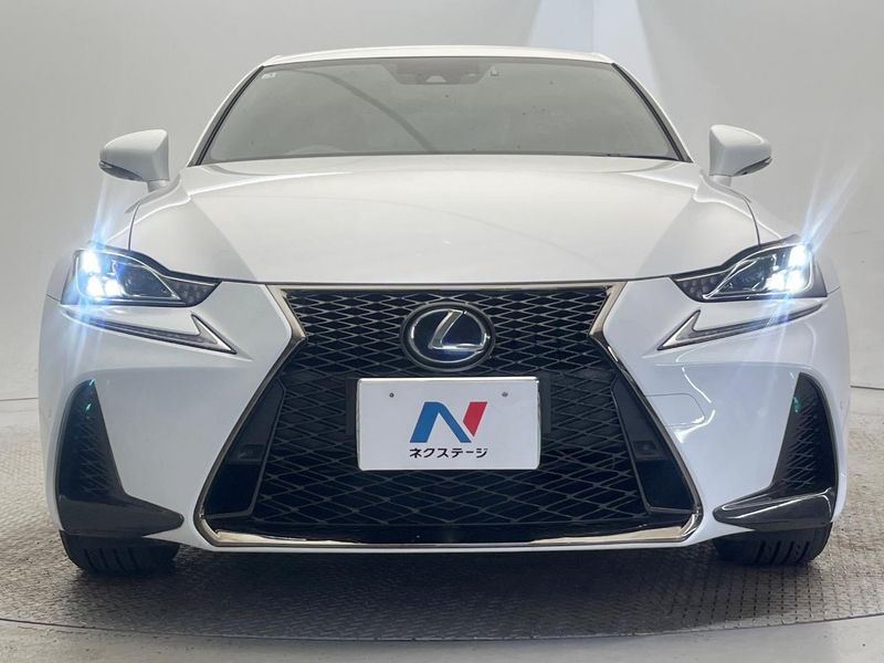 2016 Lexus IS DAA-AVE30 (UW-6aaf4d4a88b4a)[10]