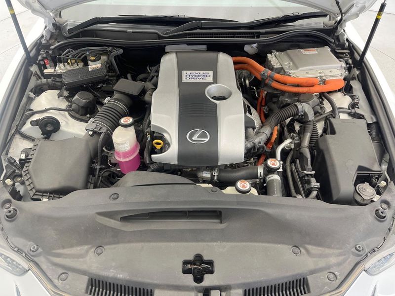 2016 Lexus IS DAA-AVE30 (UW-6aaf4d4a88b4a)[4]