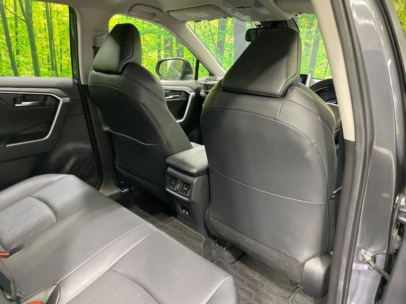 2022 Toyota RAV4 6AA-AXAH54 (UW-6aaf4d57e1a20)[28]