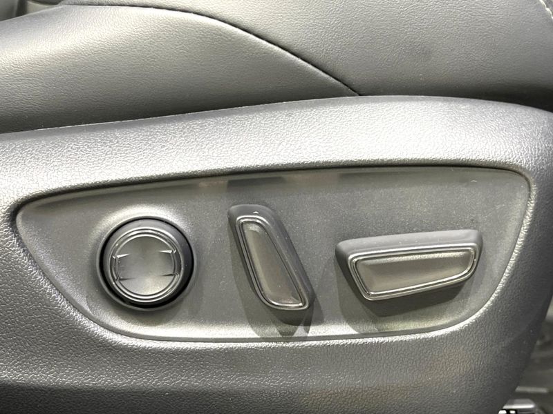 2024 Toyota Harrier Hybrid 6AA-AXUH80 (UW-6aaf4d67077c6)[23]