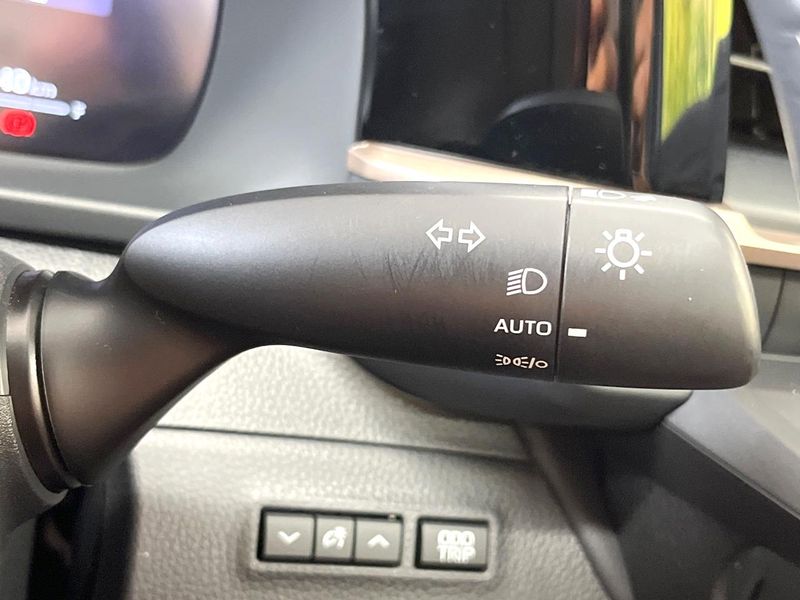 2024 Toyota Crown Sports 6AA-AZSH36W (UW-6aaf4d7e3f612)[27]
