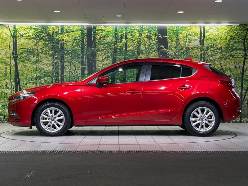 2016 Mazda Axela Sports LDA-BMLFS (UW-6aaf4dbc7c19d)[11]