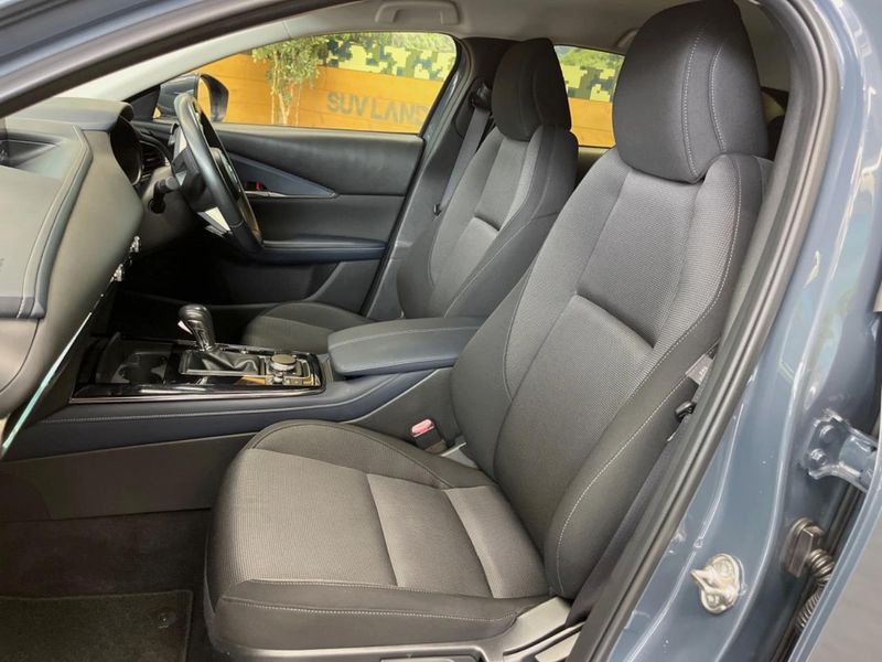 2019 Mazda CX-30 5BA-DMEP (UW-6aaf4de35e54e)[13]