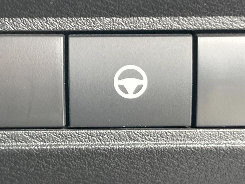 2021 Nissan Note 6AA-E13 (UW-6aaf4def467da)[19]
