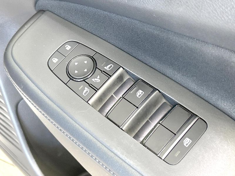 2022 Nissan Note 6AA-E13 (UW-6aaf4df1bd2a0)[19]