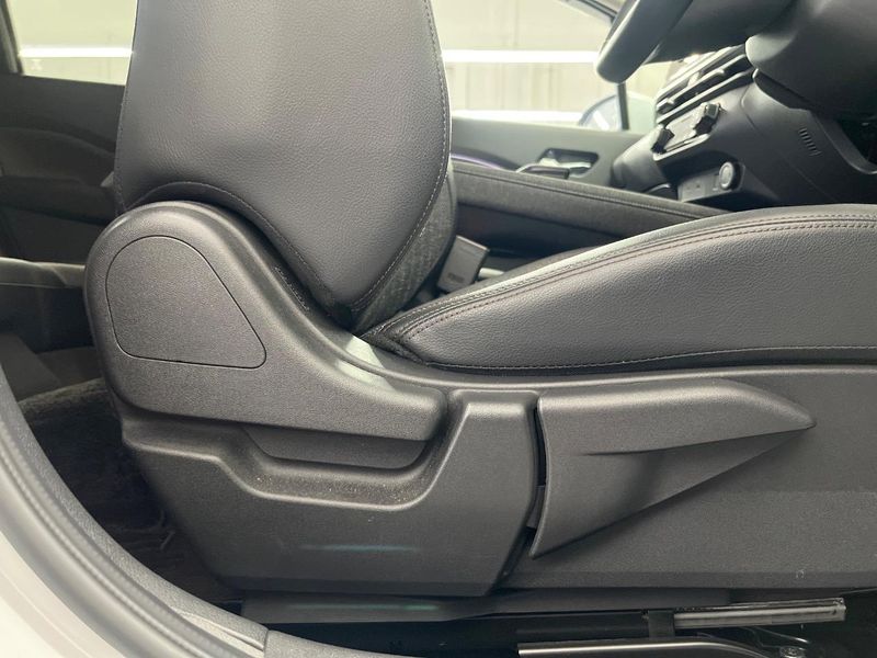 2021 Nissan Aura 6AA-FE13 (UW-6aaf4df621faf)[25]