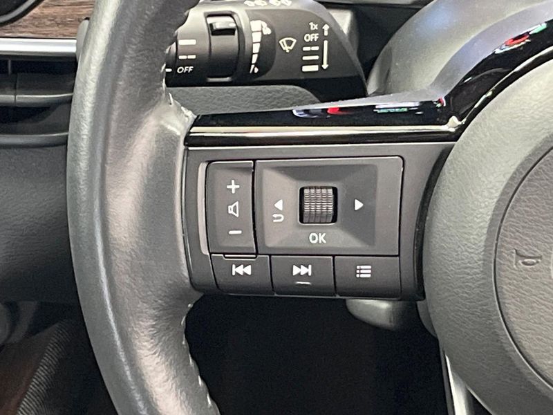 2021 Nissan Aura 6AA-FE13 (UW-6aaf4df621faf)[29]