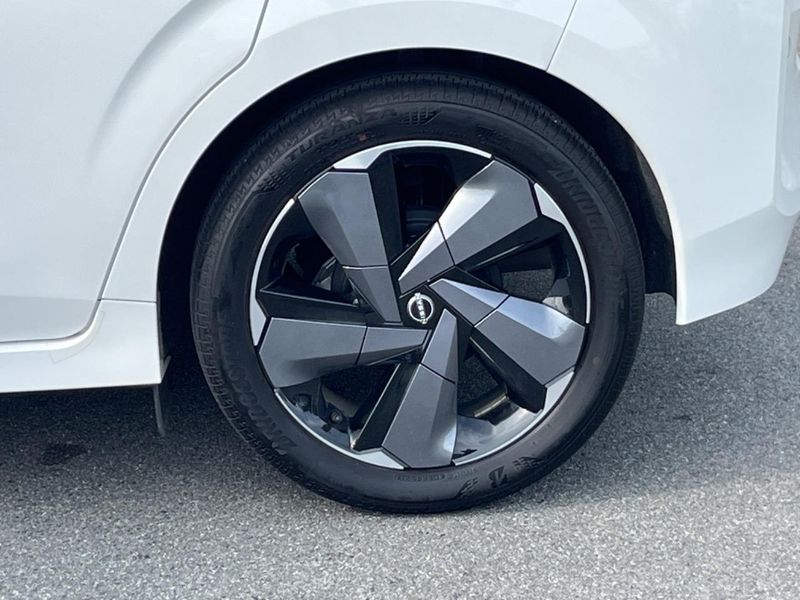2022 Nissan Aura 6AA-FE13 (UW-6aaf4df6ec5c5)[29]