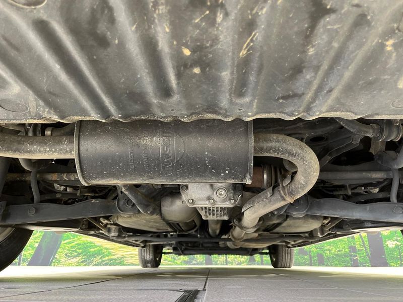2012 Nissan Serena DBA-FNC26 (UW-6aaf4e00c6f57)[8]