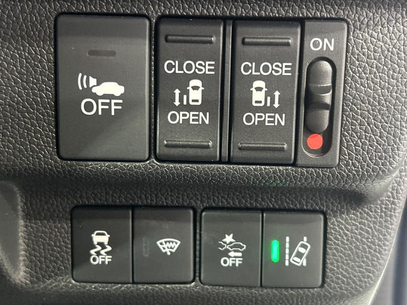 2016 Honda Freed hybrid DAA-GB8 (UW-6aaf4e082838e)[23]