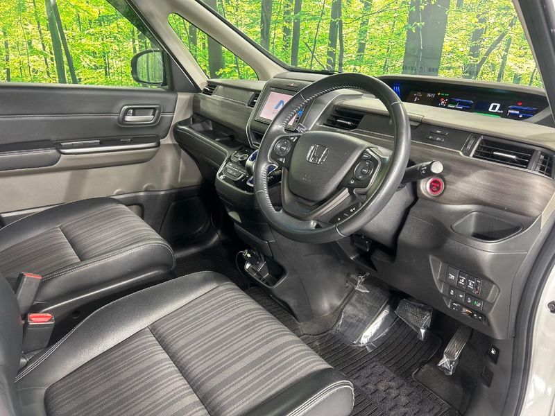 2016 Honda Freed hybrid DAA-GB8 (UW-6aaf4e082838e)[14]