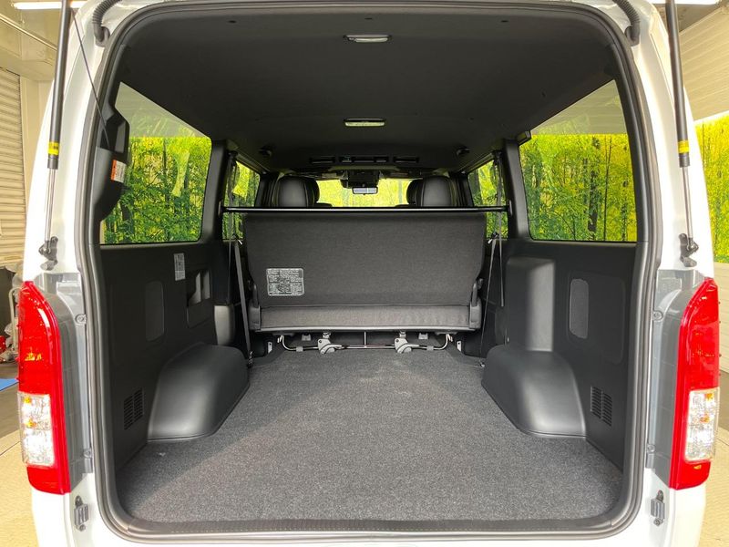 2026 Toyota Hiace Van 3DF-GDH201V (UW-6aaf4e0c7487d)[15]