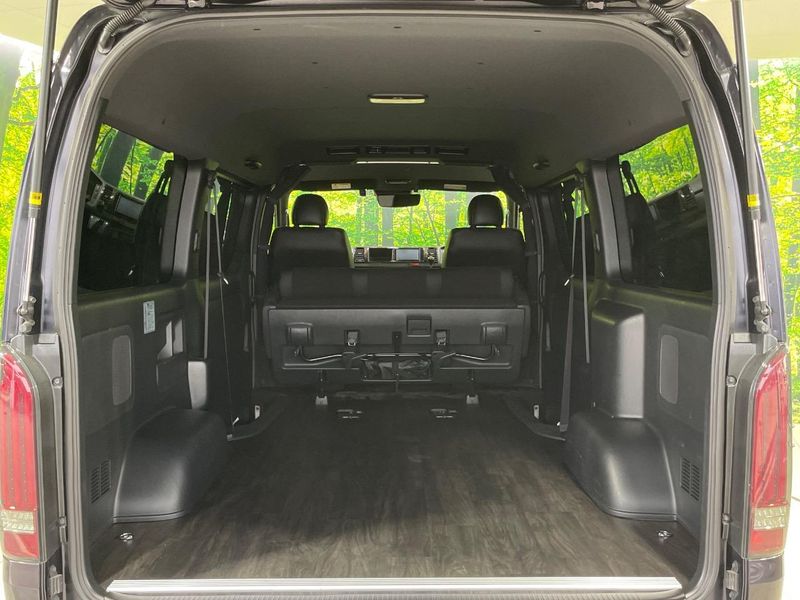2020 Toyota Hiace Van QDF-GDH211K (UW-6aaf4e0e16fba)[27]