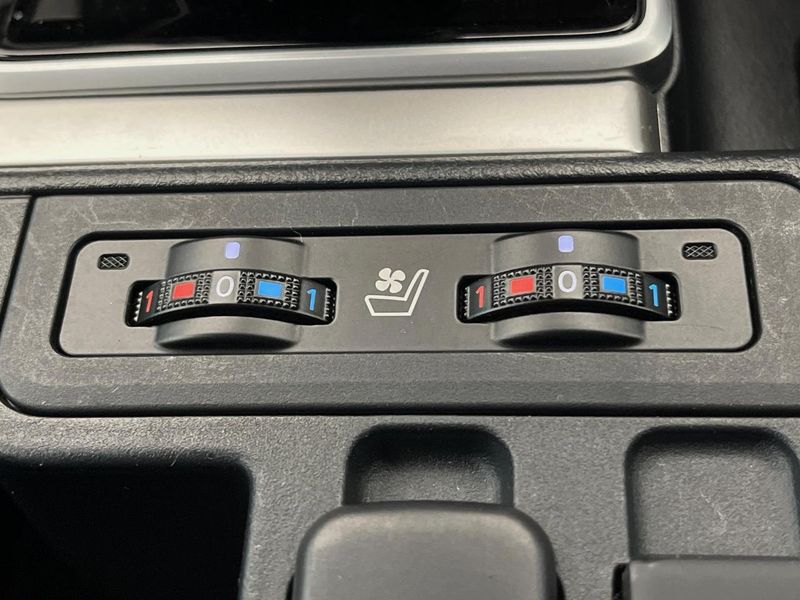 2022 Toyota Land Cruiser Prado 3DA-GDJ150W (UW-6aaf4e0e7a802)[17]
