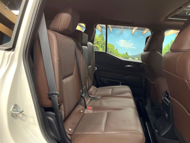 2024 Toyota Land Cruiser 250 3DA-GDJ250W (UW-6aaf4e113829d)[21]