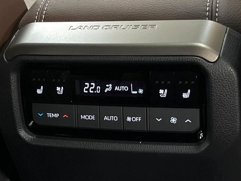 2024 Toyota Land Cruiser 250 3DA-GDJ250W (UW-6aaf4e113829d)[24]