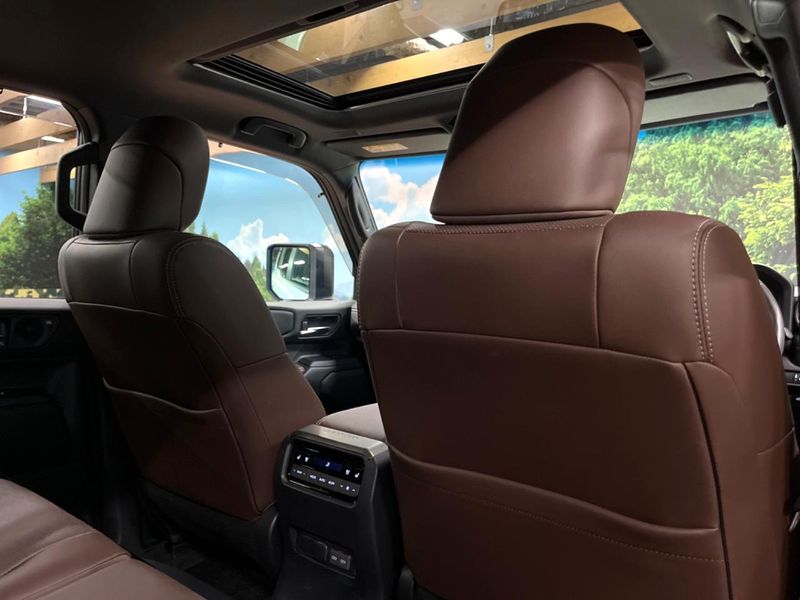 2024 Toyota Land Cruiser 250 3DA-GDJ250W (UW-6aaf4e113829d)[23]