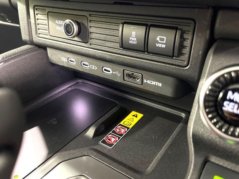 2025 Toyota Land Cruiser 250 3DA-GDJ250W (UW-6aaf4e13a6a62)[14]