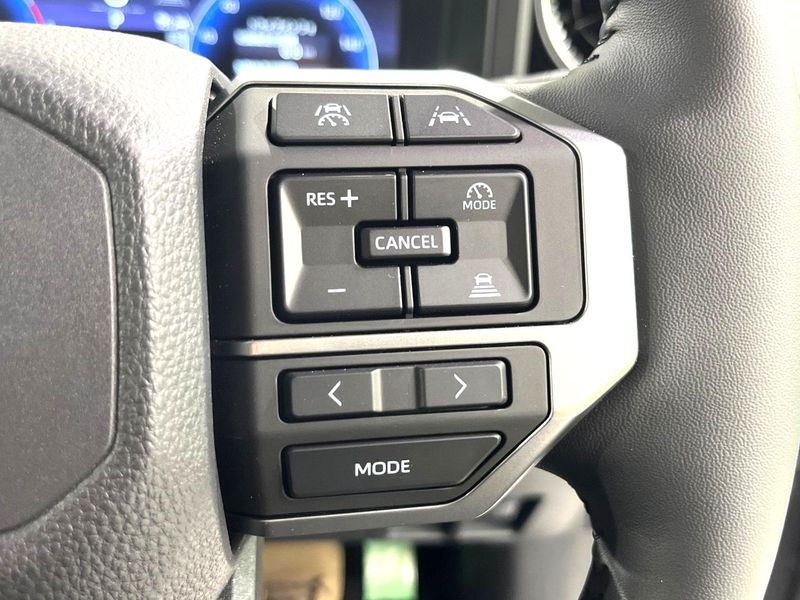 2025 Toyota Land Cruiser 250 3DA-GDJ250W (UW-6aaf4e13a6a62)[25]