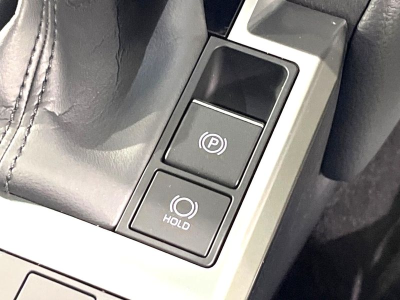 2025 Toyota Land Cruiser 250 3DA-GDJ250W (UW-6aaf4e13a6a62)[18]