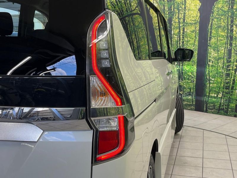 2022 Nissan Serena 5AA-GFC27 (UW-6aaf4e243bebb)[17]