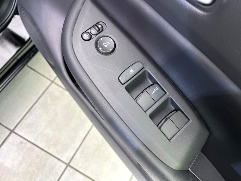 2020 Honda Fit 6AA-GR3 (UW-6aaf4e3a3c5a0)[26]