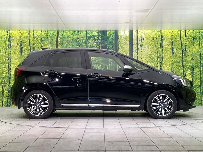 2020 Honda Fit 6AA-GR3 (UW-6aaf4e3a3c5a0)[15]