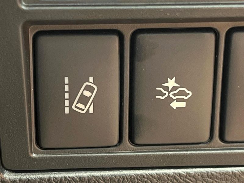 2019 Toyota Hilux QDF-GUN125 (UW-6aaf4e4e605ae)[23]