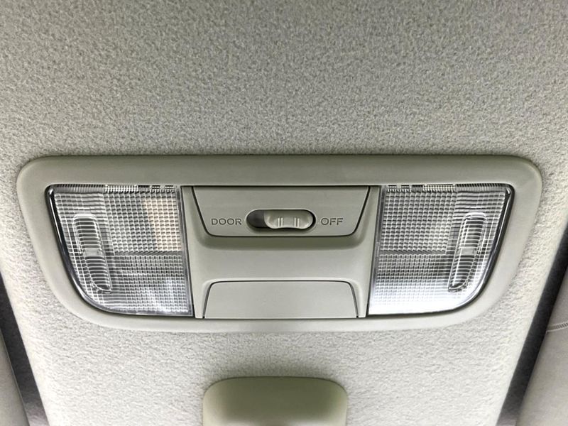 2013 Honda N-BOX DBA-JF2 (UW-6aaf4ea7b06d6)[27]