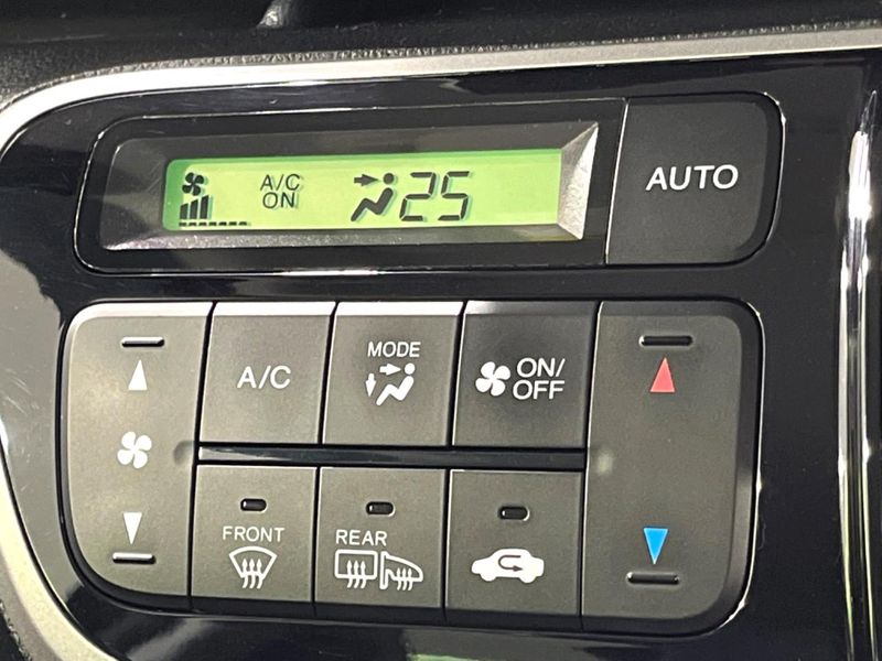 2013 Honda N-BOX DBA-JF2 (UW-6aaf4ea7b06d6)[26]