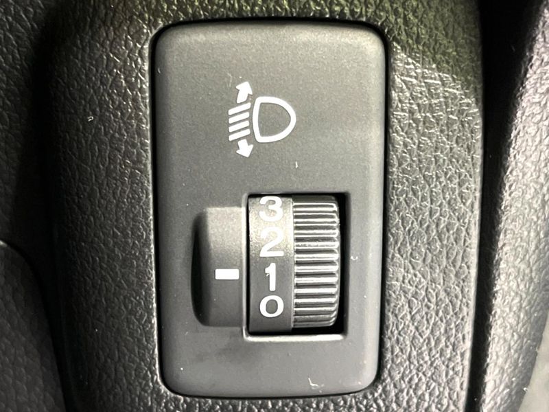 2013 Honda N-BOX DBA-JF2 (UW-6aaf4ea7b06d6)[19]
