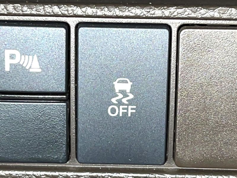 2023 Honda N-BOX 6BA-JF3 (UW-6aaf4eca61019)[14]