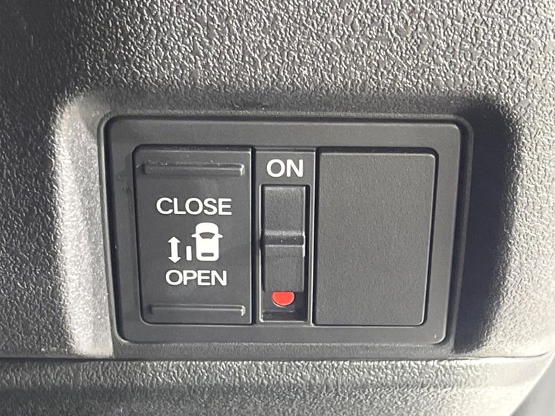 2024 Honda N-BOX CUSTOM 6BA-JF5 (UW-6aaf4ed27ef88)[11]