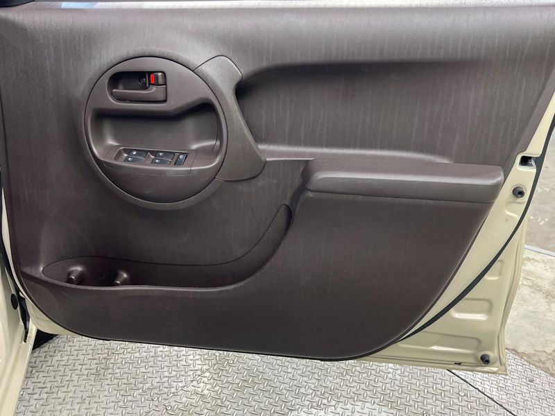 2014 Toyota Passo DBA-KGC35 (UW-6aaf4f0ad4171)[10]