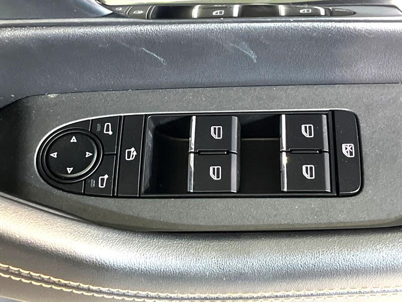 2022 Mazda CX-60 3CA-KH3R3P (UW-6aaf4f0ccc194)[9]
