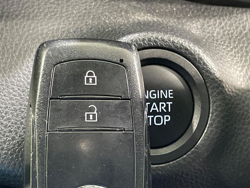 2024 Toyota Yaris 5BA-KSP210 (UW-6aaf4f1653bc5)[5]